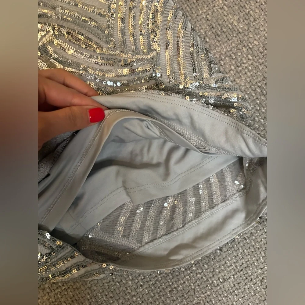 Dynamite Victoria Silver Sequin Midi Dress Low Back Party Glam P/S - Picture 15 of 16